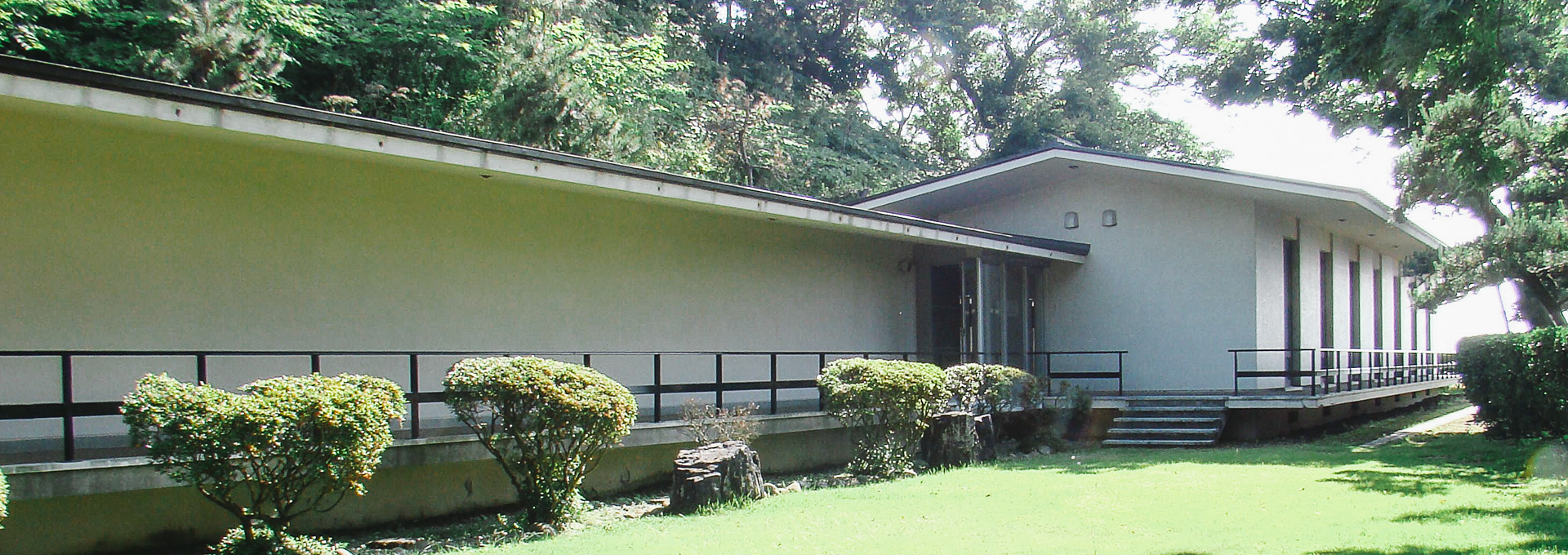 良寛記念館 外観